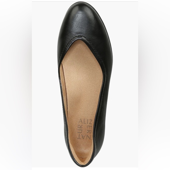 Naturalizer - Vivienne Black Leather Flats NWOT - Picture 2 of 3